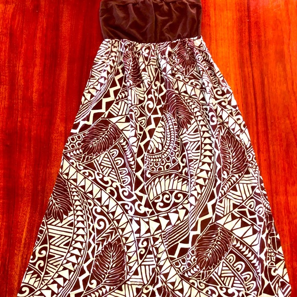 D R E S S - Picture 1 of 3